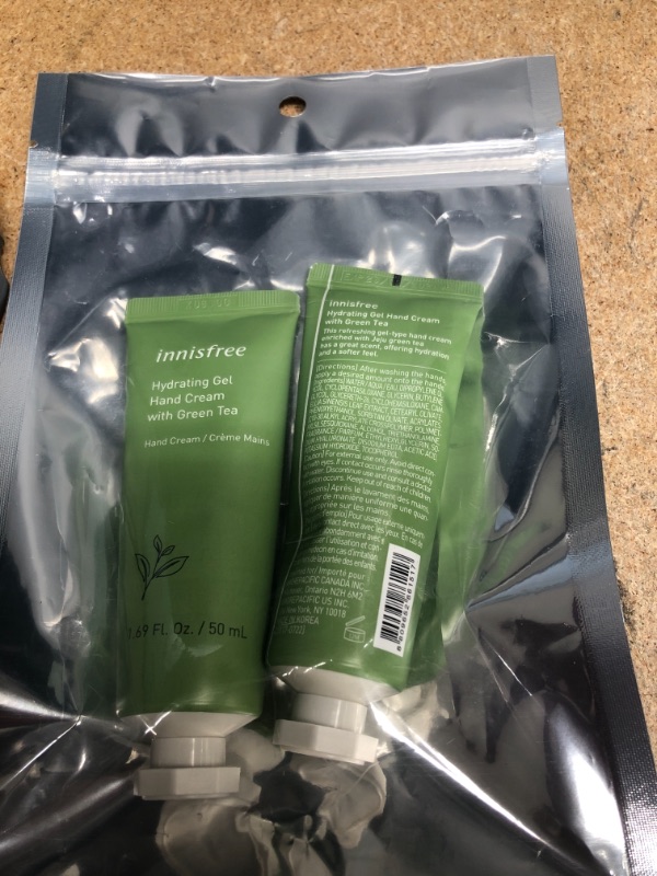 Photo 2 of ** NON-REFUNDABLE**  ** SOLD AS IS**
innisfree Green Tea Hand Cream
