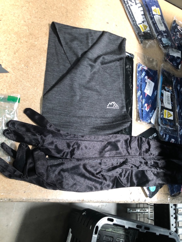 Photo 2 of BUNDLE OF MASK AND GLOVES.