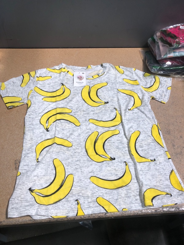 Photo 1 of CLASSIC FASHION TEE SHIRT BANANA PRINT GRAY T-SHIRT
SIZE:M