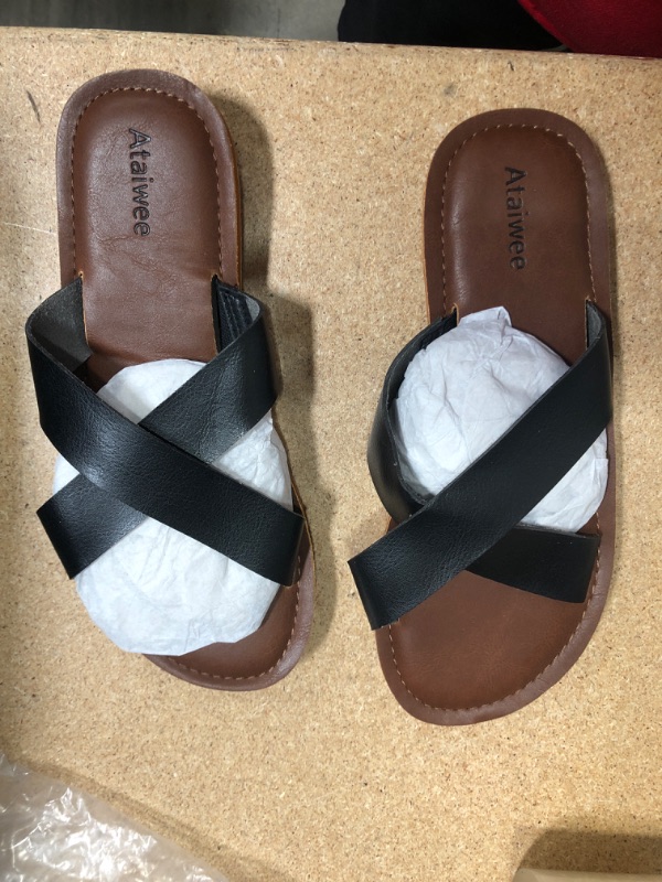 Photo 1 of ATAIWEE WOMENS WIDE FLAT SANDALS 
SIZE: 9 W