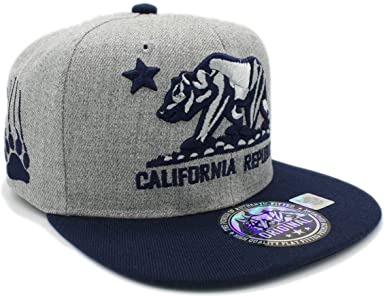 Photo 1 of Embroidered California Republic with Bear Claw Scratch Snapback Cap (4-Pack)
