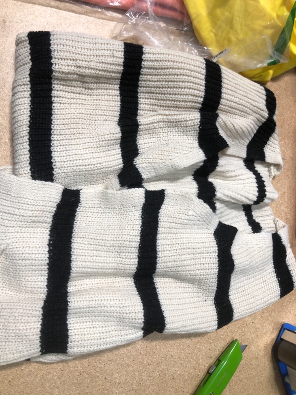 Photo 1 of Black and Beige Knitted Cardigan With Pockets - MEDIUM  