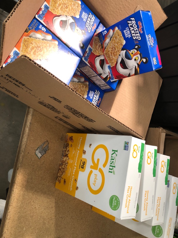 Photo 2 of ** Expires July 15 2022** No Returns* No Refunds*** Kellogg's Frosted Flakes Cereal Bars, 4.8oz Box (6 Bars) 8 BOXES, PLUS Kashi Go Breakfast Cereal, Honey Almond Flax Crunch  (Pack of 4) ***Expires FEB 09 2023***
