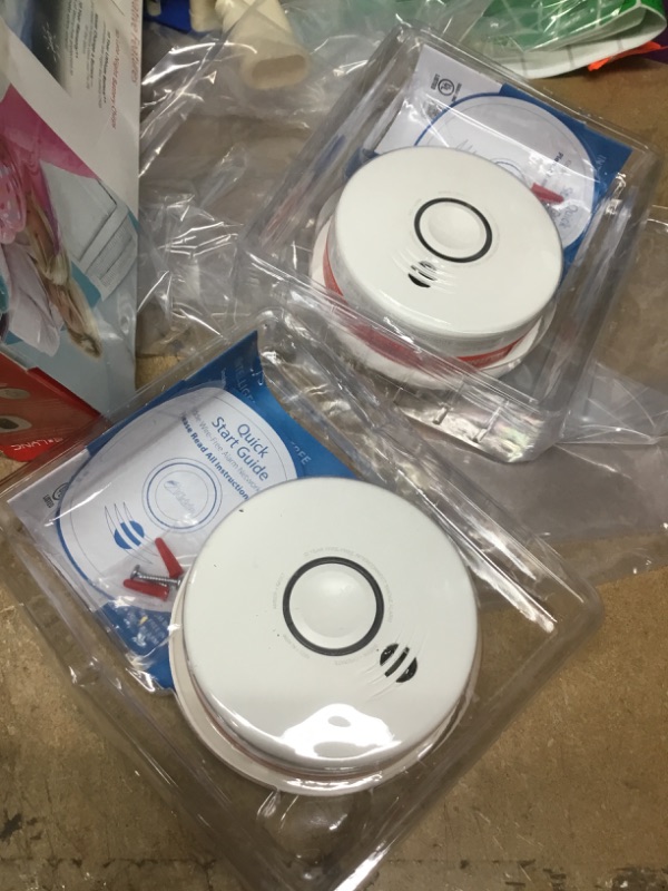 Photo 2 of 
Kidde
10 Year Worry-Free Sealed Battery Smoke Detector with Intelligent and Wire-Free Voice Interconnect (2-Pack)