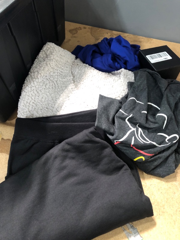Photo 1 of BUNDLE OF ASSORTED CLOTHING- VARIOUS SIZES