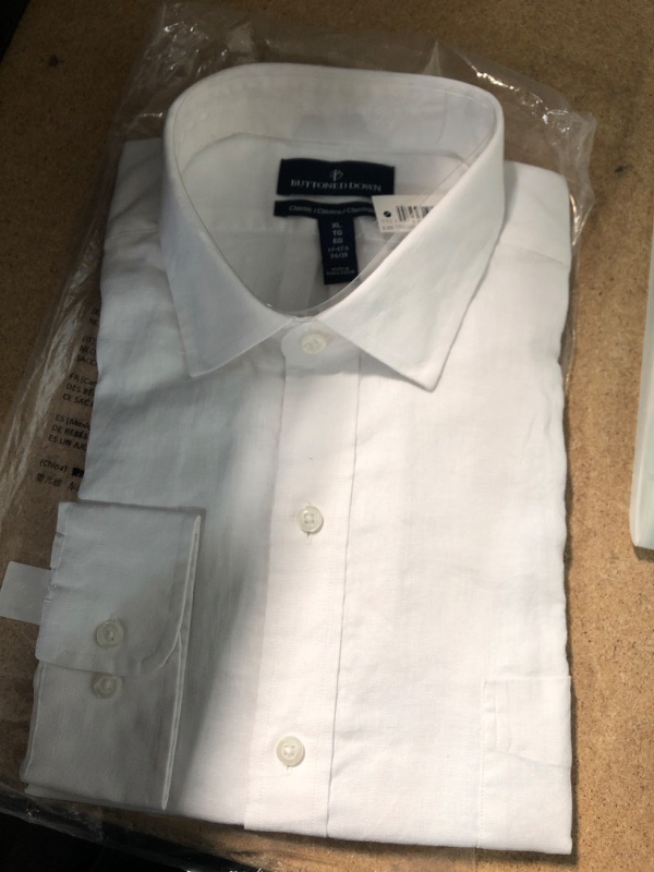 Photo 1 of BUTTONED DOWN CLASSIC WHITE LONG SLEEVE BUTTON UP- SIZE XL 