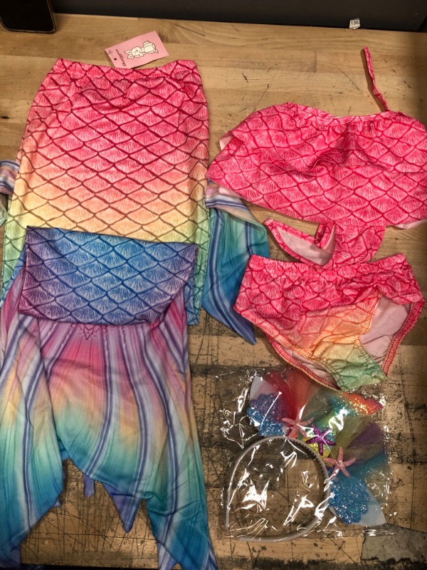 Photo 2 of 5Pcs Girls Swimsuit Mermaid Tails for Swimming Princess Bikini Bathing Suit Set Can Add Monofin
APPEARS TO BE SIZE 10, NO ACTUAL SIZE TAG
MERMAID PENDANT NOT INCLUDED