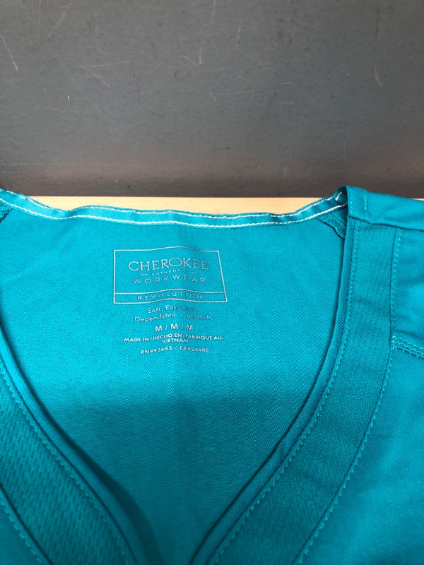 Photo 4 of Cherokee 
Workwear Revolution Women Scrubs Top V-Neck Teal Medium 