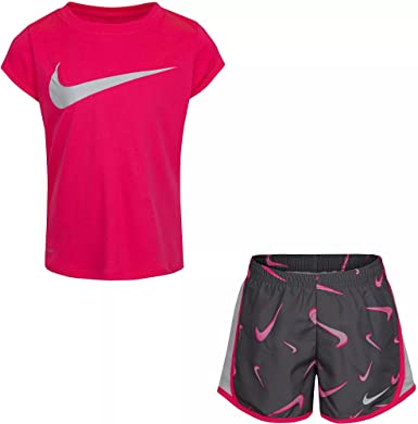 Photo 1 of Nike Girl`s Graphic Print T Shirt & Shorts 2 Piece Set 4t 
