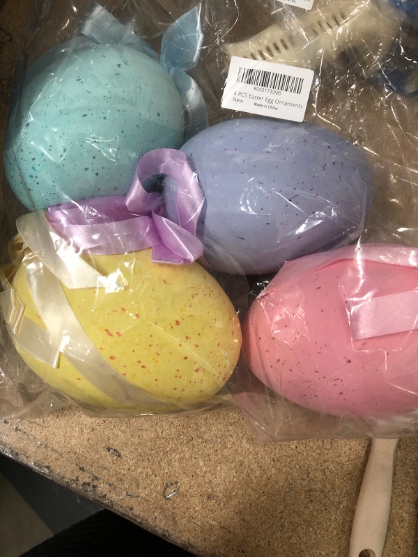 Photo 2 of 4 Pcs Large Foam Easter Egg Ornaments Decorative Pastel Speckled Easter Eggs with Bows Hanging Easter Tree Ornaments for Easter Tree Wreath Spring Home Indoor Decor Basket Filler Party Favor Gift
