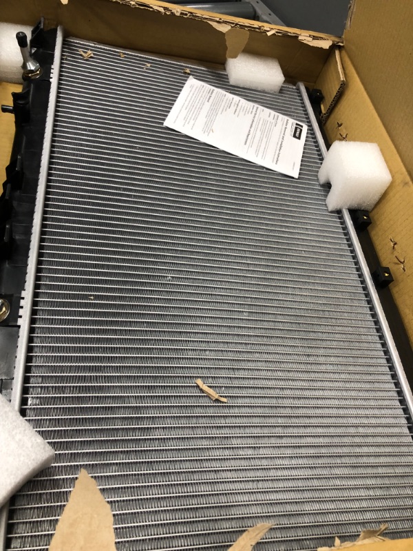 Photo 2 of Denso - 2210500 Radiator