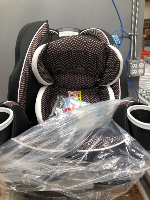 Photo 2 of Graco 4Ever Dlx 4-in-1 Car Seat
