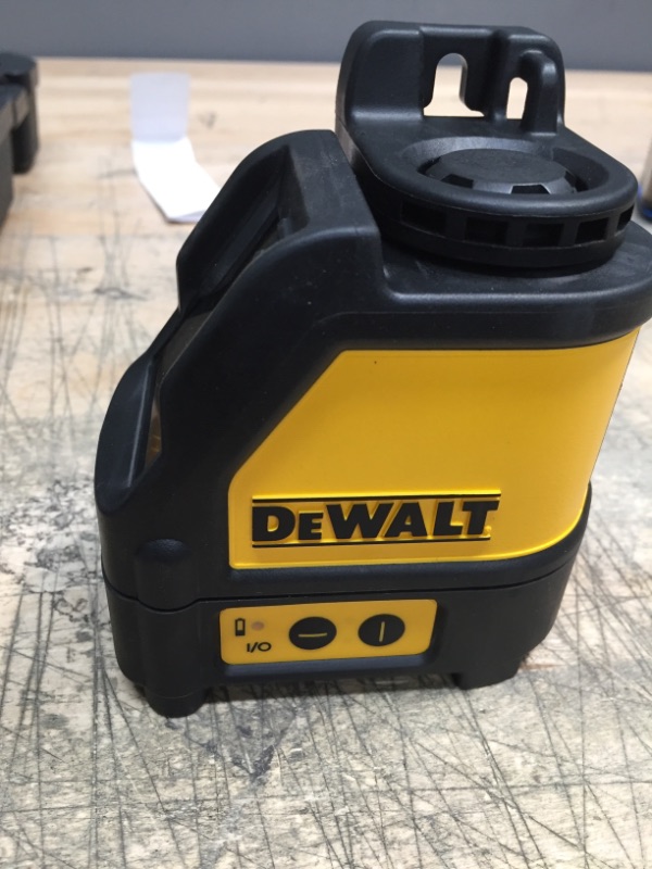 Photo 4 of 
DEWALT
165 ft. Red Self-Leveling Cross-Line Laser Level with (3) AA Batteries & Case