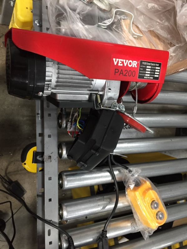 Photo 2 of VEVOR Electric Hoist, 880LBS Electric Winch, Steel Electric Lift, 110V Electric Hoist with Remote Control 