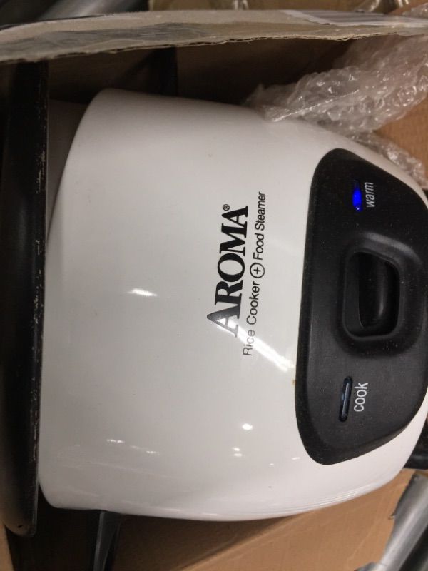 Photo 2 of Aroma - 6-Cup Rice Cooker - White