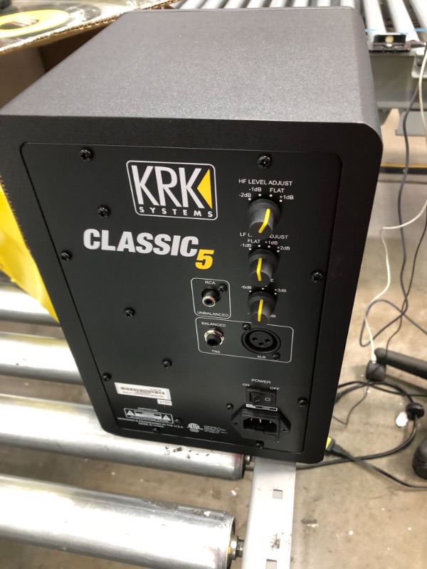 Photo 4 of KRK Classic 5 Professional Bi-Amp 5" Powered Studio Monitor
