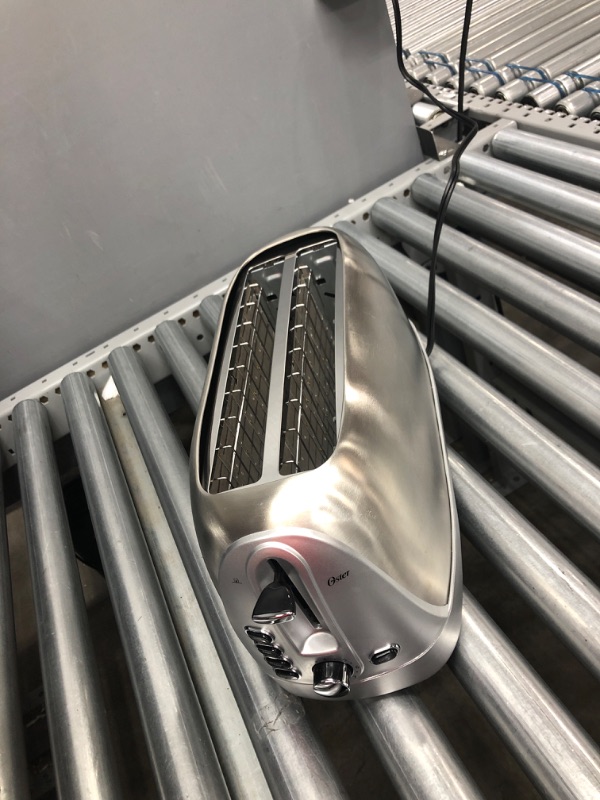 Photo 1 of Oster 4-Slice Long-Slot Toaster