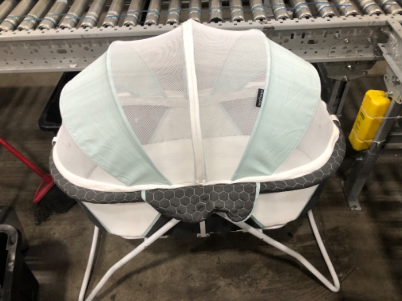 Photo 2 of Dream On Me Day Dreamer 2-in-1 Portable Bassinet, Blue Grey
