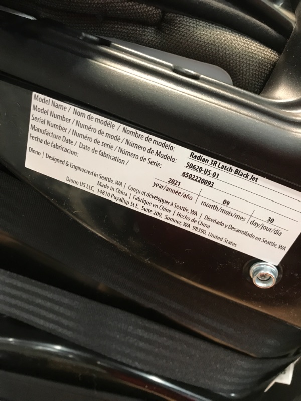 Photo 4 of Diono Radian 3R, 3-in-1 Convertible Car Seat, Rear Facing & Forward Facing, 10 Years 1 Car Seat, Slim Fit 3 Across, Jet Black

