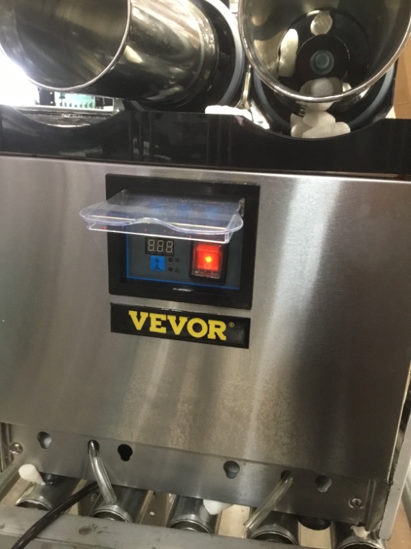 Photo 4 of VEVOR 110V Slushy Machine 24L Double Bowl Frozen Drink 700W Stainless Steel