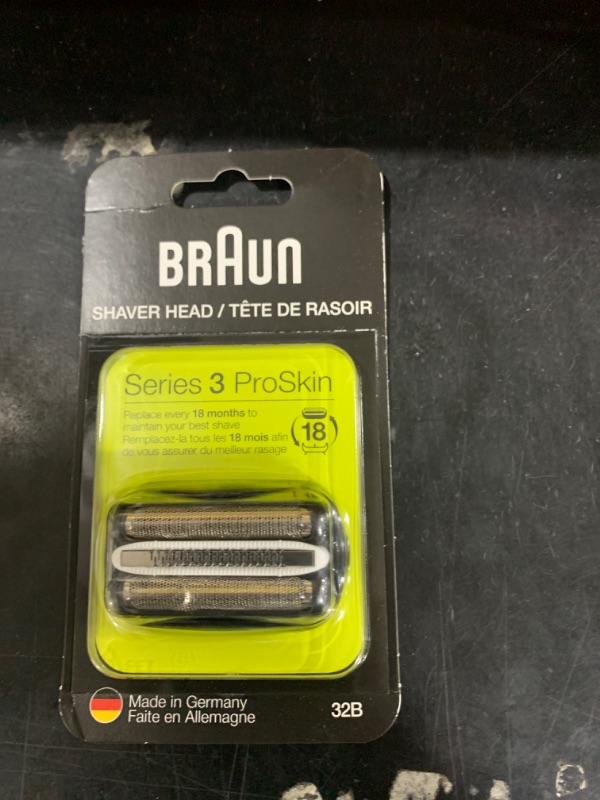 Photo 2 of Braun Series 3 32B Foil & Cutter Replacement Head, Compatible with Models 300s, 310s, 320s, 340s, 350cc, 380s, 390cc, 3010s, 3040s, 3050cc