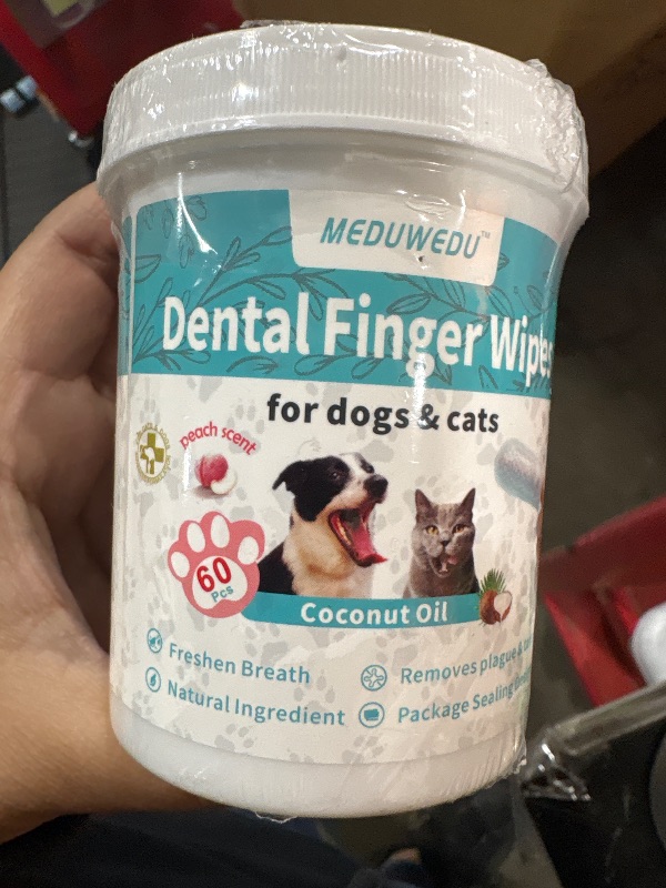 Photo 2 of MEDUWEDU Dental Care Finger Wipes 60 Counts,Teeth Cleaning Finger Wipes for Dogs & Cats,Reduces Plaque & Freshens Breath, Peach Scent