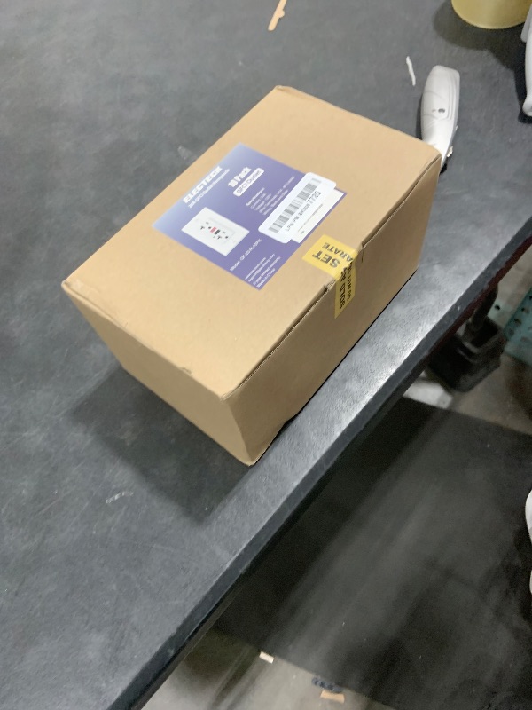 Photo 1 of 10 PACK GFCI OUTLETS