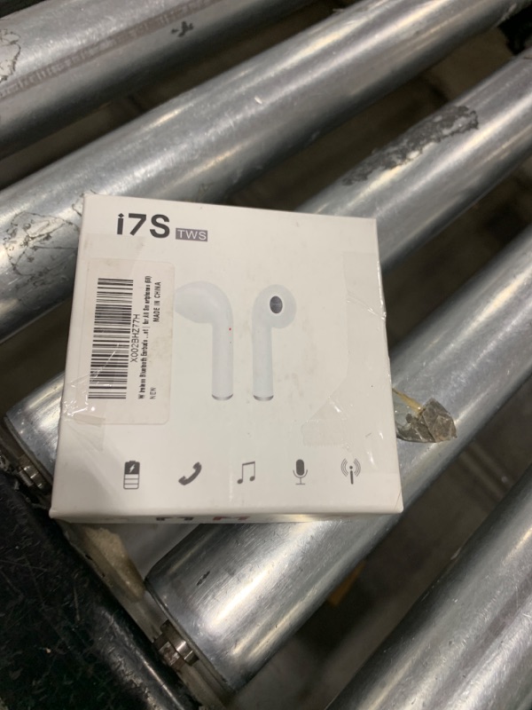 Photo 3 of i7S TWS Wireless Bluetooth Earbuds, True Wireless headset, Noise Cancelling Bluetooth Earbuds iPhone and Android compatible - White, New in box
