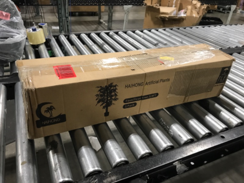 Photo 1 of HAIHONG Artificial Ficus Tree 4FT Faux Silk Plants with Sturdy Plastic Nursery Pot,Fake Ficus Trees for Home Office Farmhouse Indoor Outdoor Decor Perfect Housewarming Gift (4FT-1Pack)