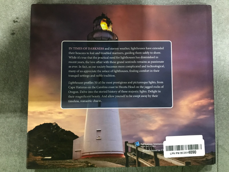 Photo 2 of Lighthouses: Highlights from North America Hardcover – July 15, 2018
