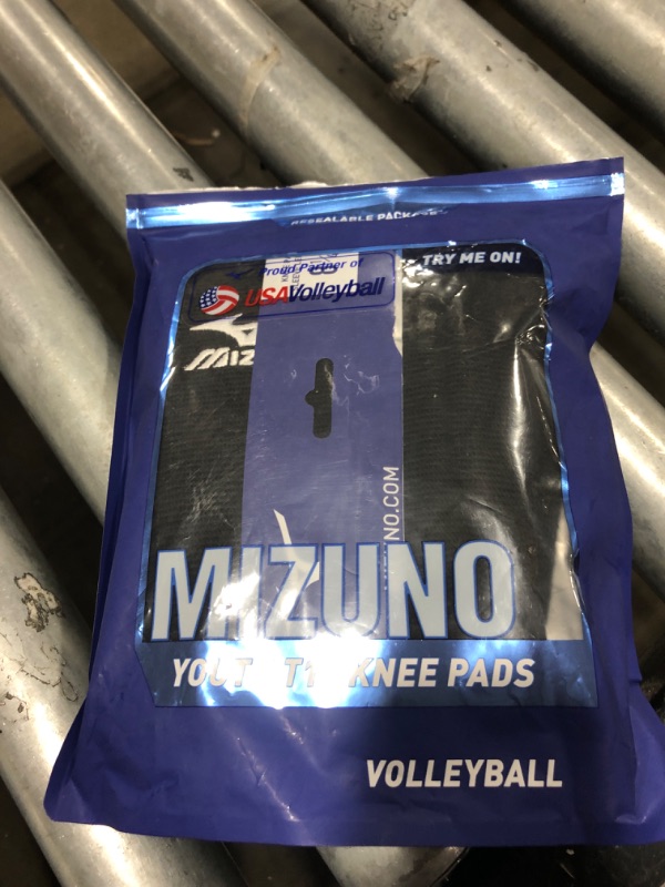 Photo 2 of Mizuno Youth T10 Plus Kneepad