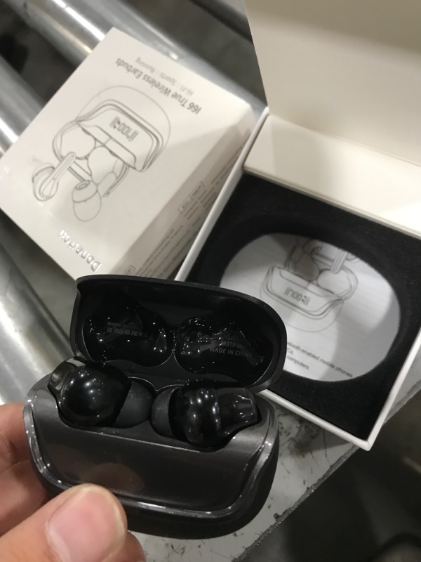 Photo 2 of Wireless Earbuds