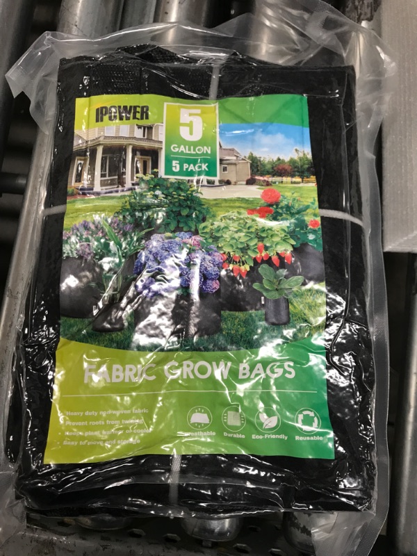 Photo 3 of *** POWERS ON *** iPower Grow Tent Kit Complete Full Spectrum LED Plant Light Lamp Indoor Hydroponics 24"x24"x55" Combo with 4 Inch Fan Filter Ventilation System Setup Package, 24" x 24" x 55" 24" x 24" x 55" Grow Tent Kit Complete