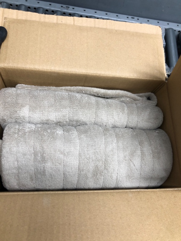 Photo 2 of ****FOR PARTS ONLY DOES NOT TURN ON**** Biddeford Blankets Micro Plush Electric Heated Blanket with Digital Controller, Full, Taupe Full Taupe