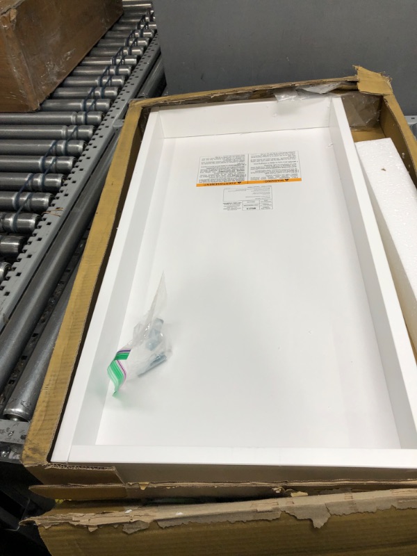 Photo 2 of DaVinci Universal Removable Changing-Tray (M0219) in White