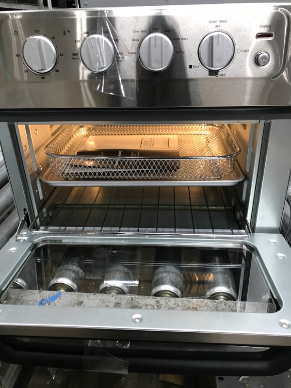 Photo 3 of -USED FOR PARTS-
Chefman Air Fryer Toaster Oven Combo, 7-In-1 Convection Oven Countertop 20 Qt Oven Air fryer, Cook a 10 Inch Pizza, Air Fry 2 lb. of Chicken Wings, Toast, Broil, Auto Shutoff, Stainless
