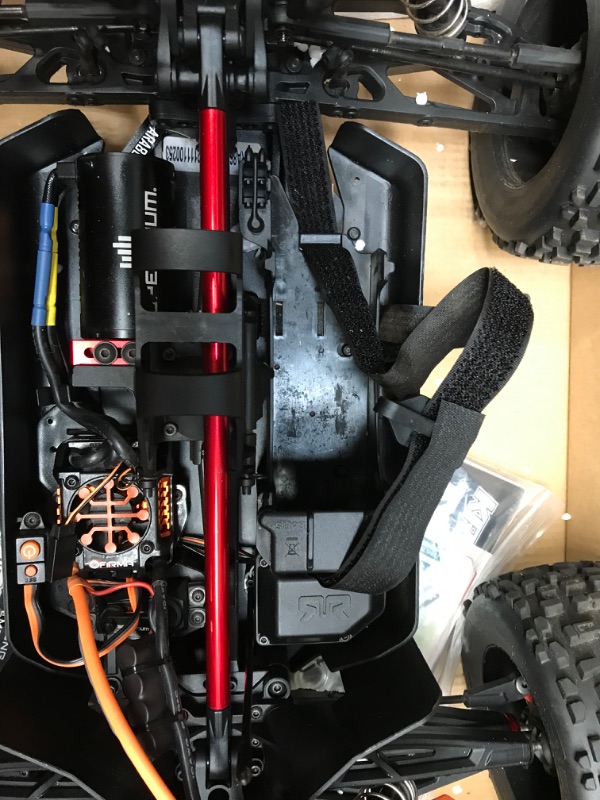 Photo 6 of *INCOMPLETE* ARRMA 1/8 Notorious 6S V5 4WD BLX Stunt RC Truck with Spektrum Firma RTR (Transmitter and Receiver Included, Batteries and Charger Required), Black, ARA8611V5T1