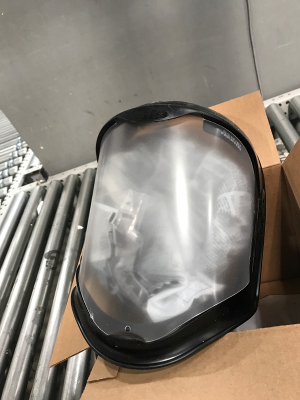 Photo 2 of Honeywell Uvex Bionic Face Shield with Clear Polycarbonate Visor (S8500)