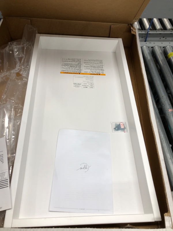 Photo 2 of DaVinci Universal Removable Changing-Tray (M0219) in White