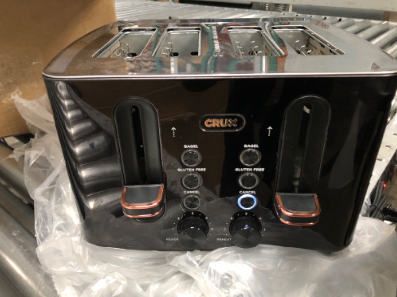 Photo 2 of *Half functional* Crux (14807) 4 Slice Toaster Black Stainless Steels