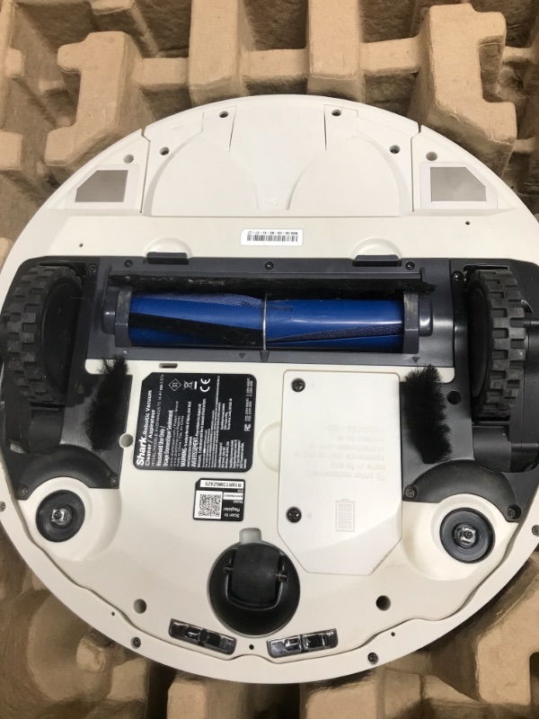 Photo 2 of *** POWERS ON - UNABLE TO TEST *** 
Shark AV2511AE AI Ultra Robot Vacuum, with Matrix Clean, Home Mapping, 60-Day Capacity Bagless Self Empty Base, Perfect for Pet Hair, Wifi, Compatible with Alexa, Black/Silver 60-Day Capacity + 2nd Generation