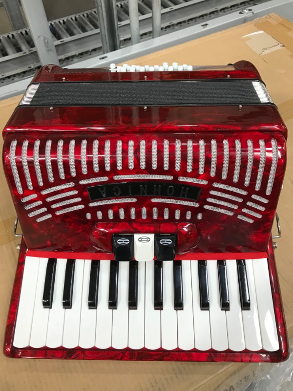 Photo 1 of ***INTERNAL DAMAGE*** Hohner Accordions 1304-RED