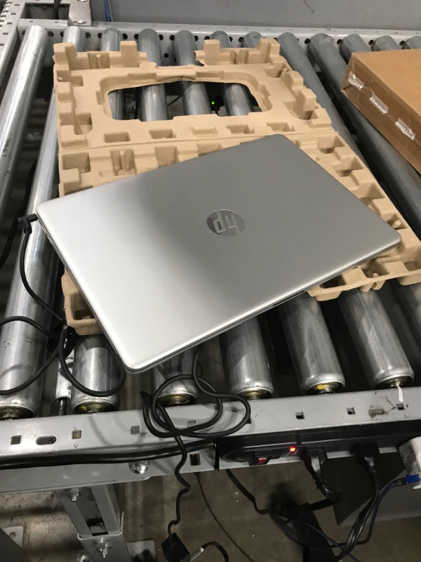 Photo 3 of HP 15 dy2795wm Home & Business Laptop (Intel i5-1135G7 4-Core, 8GB RAM, 256GB SSD, Intel Iris Xe, 15.6" 60Hz Full HD (1920x1080), WiFi, Bluetooth, Win 11 Home) with MS 365 Personal, Hub