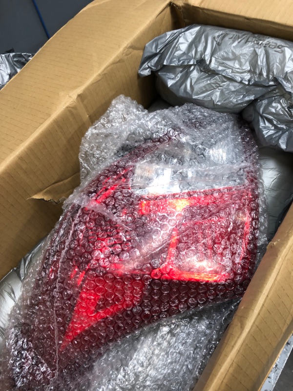 Photo 2 of For Nissan Versa Rear Tail Light 2012-2017 Driver Side Sedan For NI2800194 | 26555-3AN0A