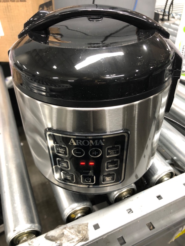 Photo 2 of *Tested* Aroma Housewares ARC-914SBD Digital Cool-Touch Rice Grain Cooker and Food Steamer, Stainless, Silver, 4-Cup (Uncooked) / 8-Cup (Cooked) Basic