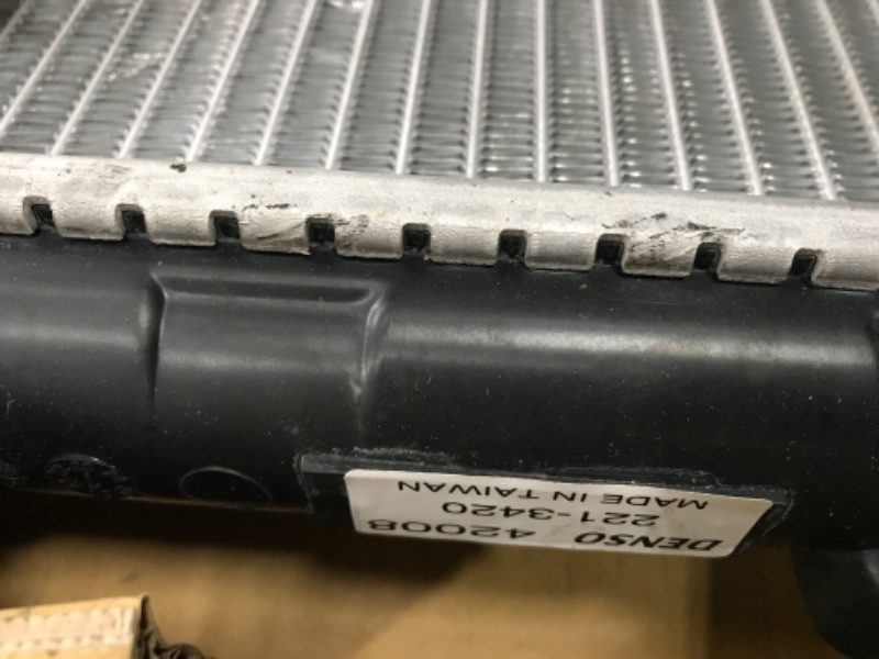 Photo 3 of Denso 221-3420 Radiator