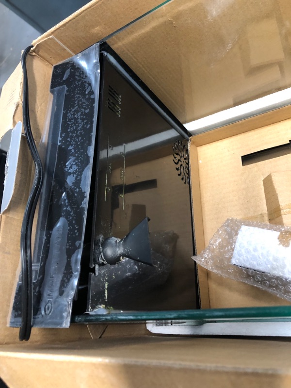 Photo 1 of **USED ITEM, MINOR DAMAGE VIEW PHOTOS**
Marineland Contour Rail Light Aquarium Kit