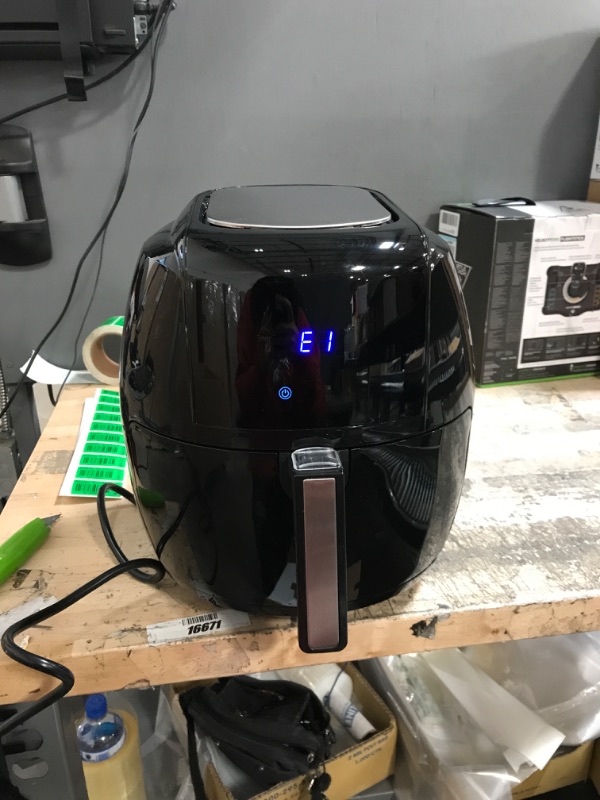 Photo 2 of 8-in-1 5.8 Qt. Black Electric Air Fryer with Recipe Book