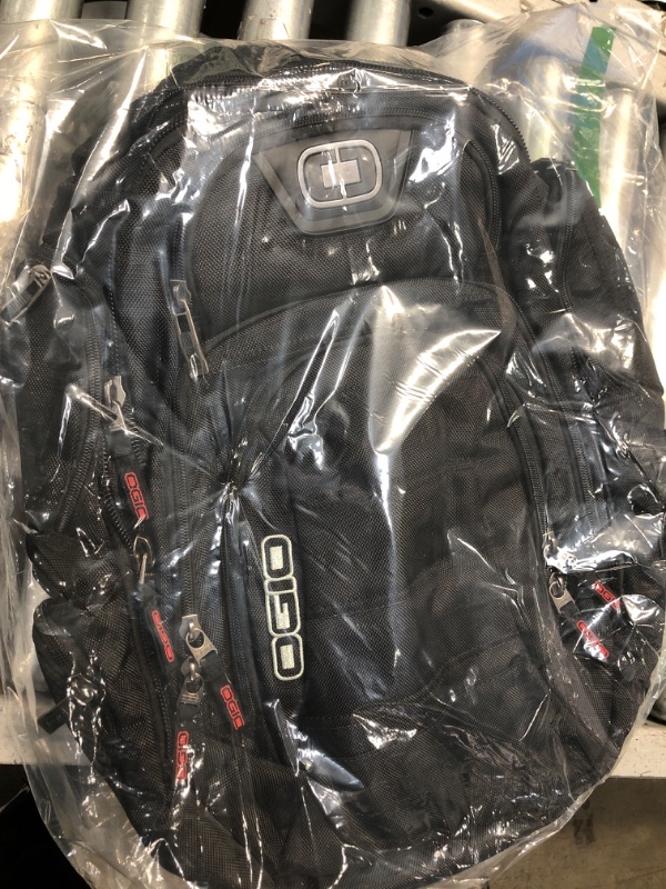 Photo 2 of OGIO Gambit 17 Day Pack, Large, Black Black Large