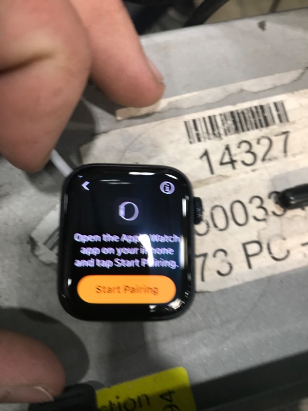 Photo 4 of says low battery even though it is charged passed being in the red 
Apple Watch SE (2nd Gen) [GPS 44mm] Smart Watch w/Midnight Aluminum Case & Midnight Sport Band - S/M. Fitness & Sleep Tracker, Crash Detection, Heart Rate Monitor, Retina Display, Water R